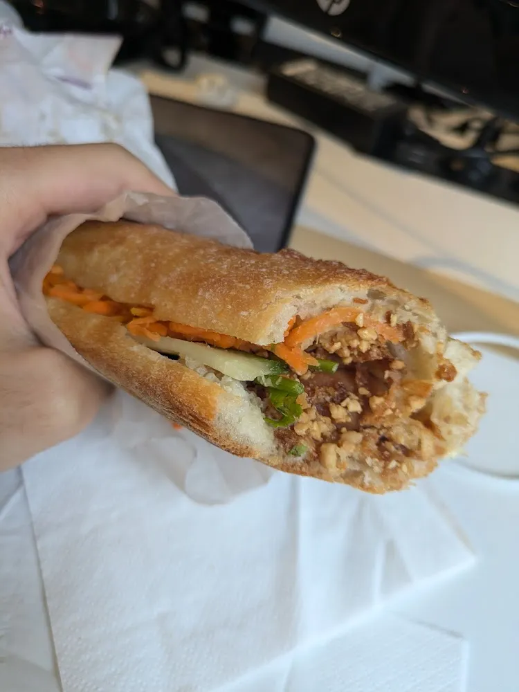 Banh Mi Poulet Caramel